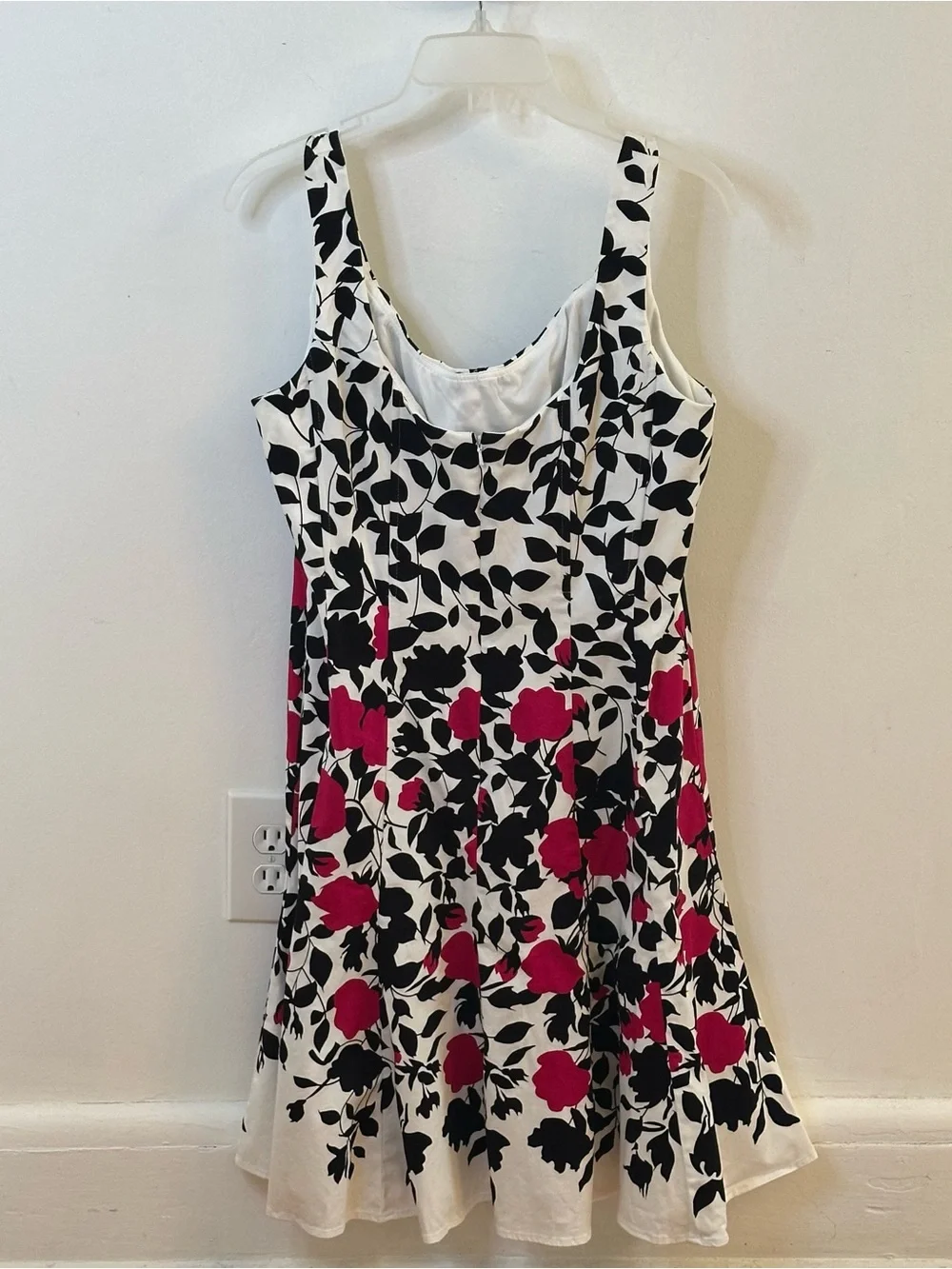 Nine West chic sleeveless